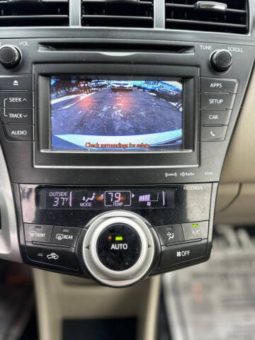 2012 Toyota Prius v