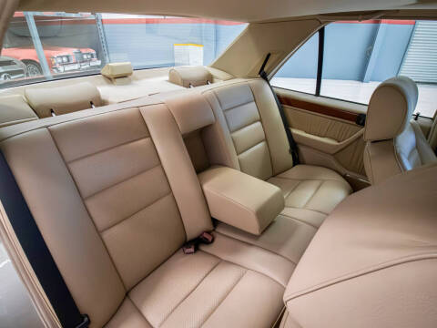 1994 Mercedes-Benz E-Class E 320