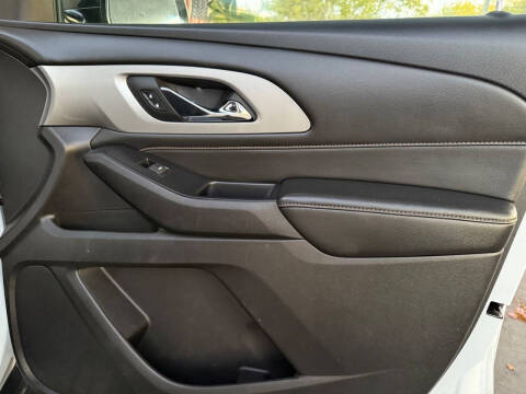 2018 Chevrolet Traverse LS