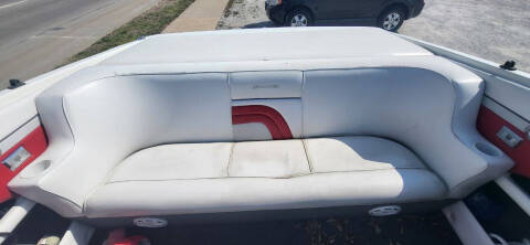 1993 Rinker V209