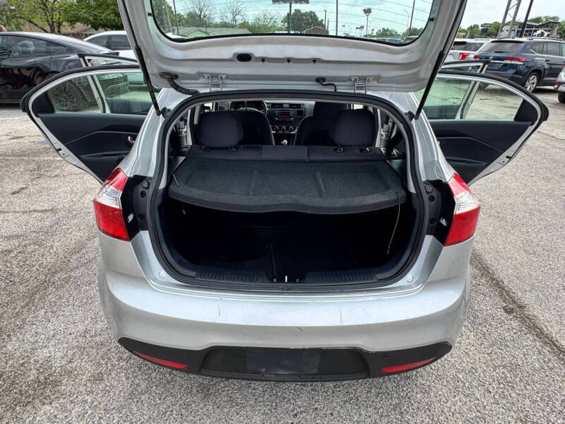 2013 Kia Rio 5-Door LX