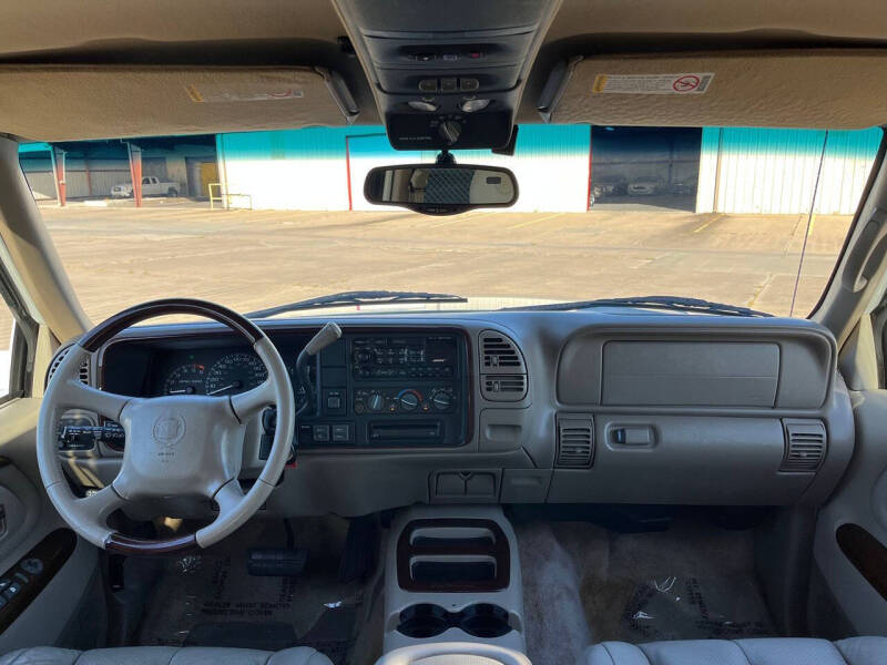 2000 Cadillac Escalade