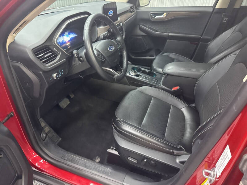 2020 Ford Escape Titanium