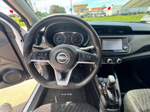 2022 Nissan Kicks S