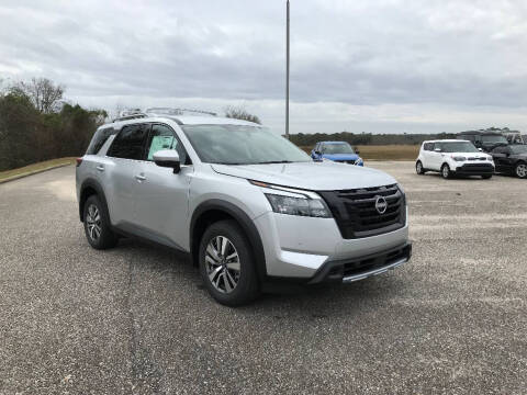 2025 Nissan Pathfinder SL