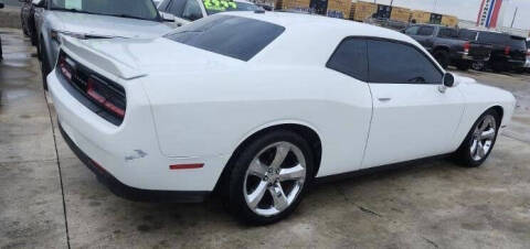 2015 Dodge Challenger SXT