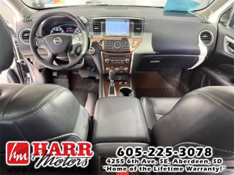 2020 Nissan Pathfinder Platinum