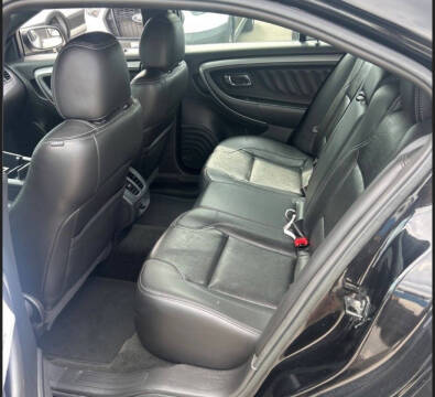 2015 Ford Taurus SEL