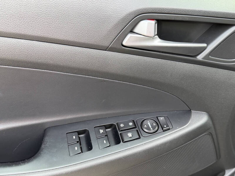 2017 Hyundai Tucson SE Plus