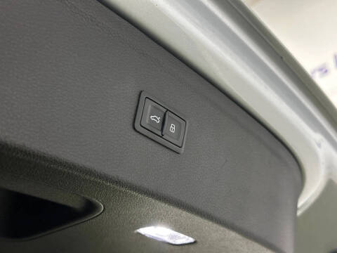 2020 Audi SQ5 3.0T quattro Premium Plus