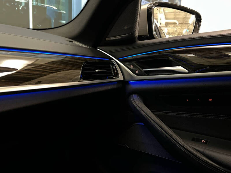 2021 BMW 5 Series M550i xDrive