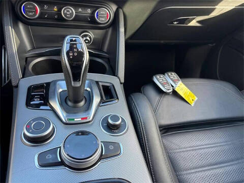 2024 Alfa Romeo Stelvio Veloce