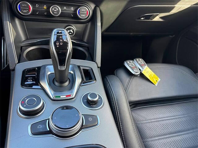 2024 Alfa Romeo Stelvio Veloce