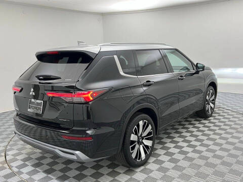 2025 Mitsubishi Outlander SEL Platinum Edition