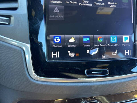 2019 Volvo XC90 T6 Momentum