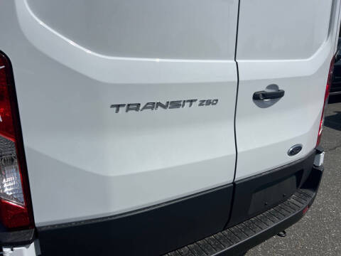 2025 Ford Transit 250