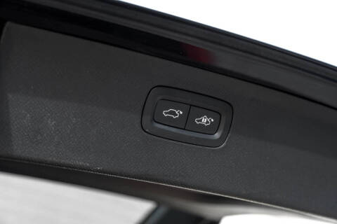 2020 Volvo XC90 T5 Momentum