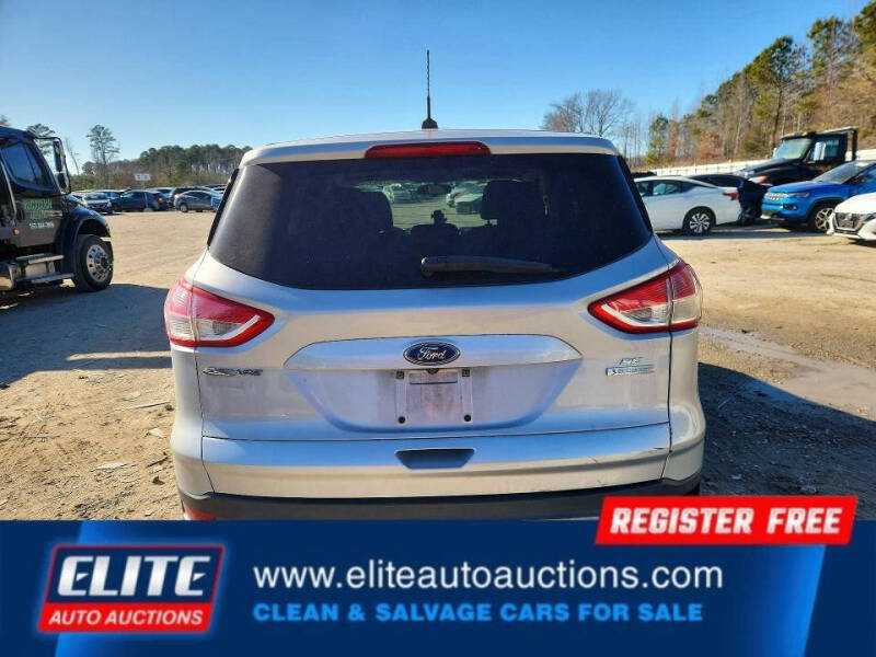 2016 Ford Escape SE