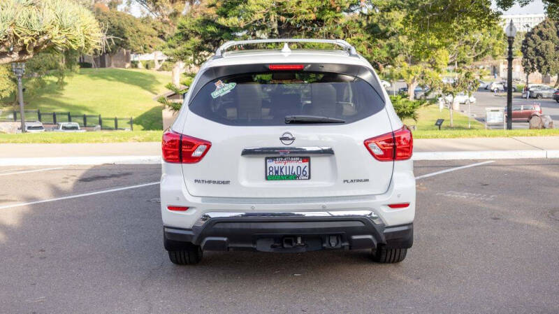 2020 Nissan Pathfinder Platinum