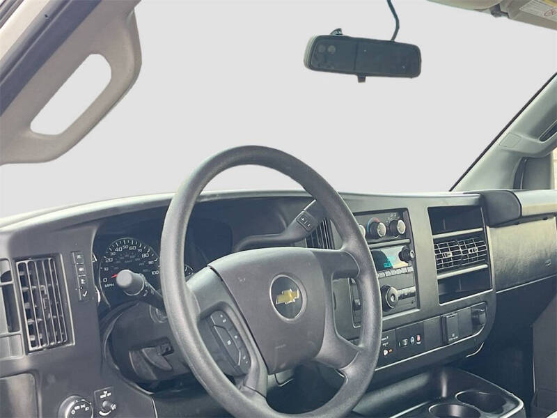 2024 Chevrolet Express 2500