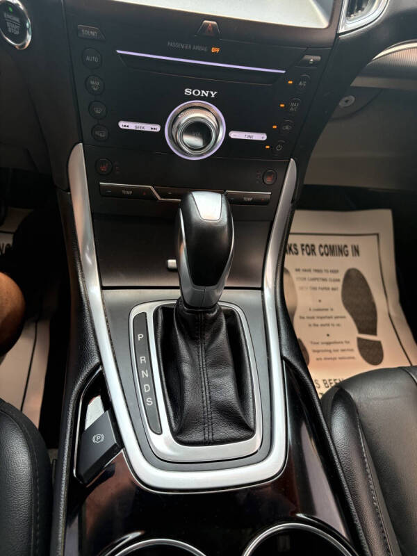 2018 Ford Edge Titanium