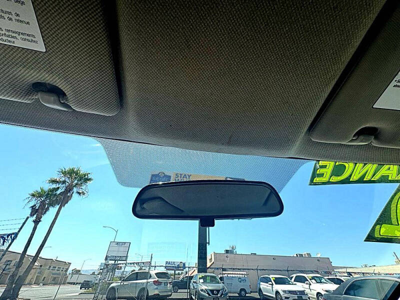 2012 Nissan Versa 1.8 S