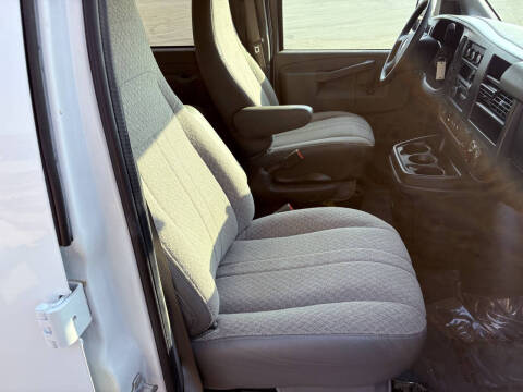 2016 Chevrolet Express LT 3500