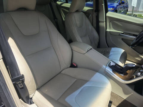 2013 Volvo S60 T5 Premier