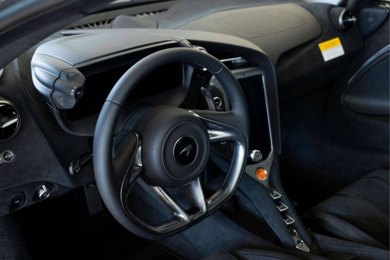 2026 McLaren 750S