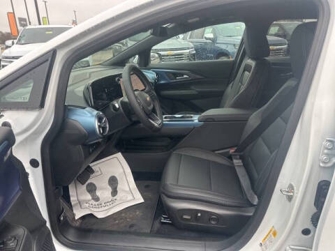 2026 Chevrolet Equinox EV LT 2