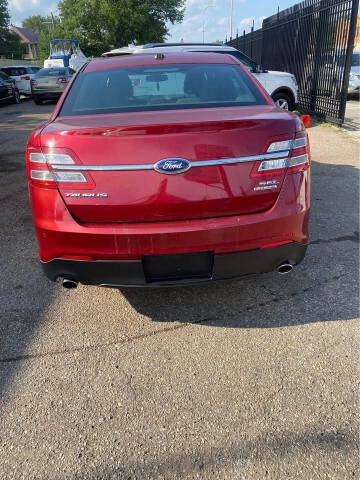 2013 Ford Taurus SEL