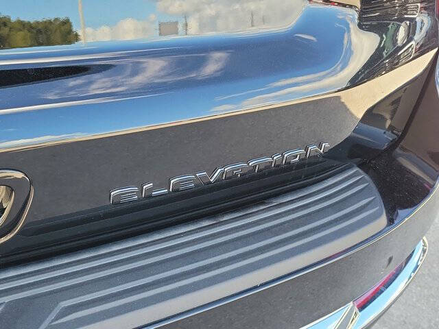 2025 GMC Yukon XL Elevation