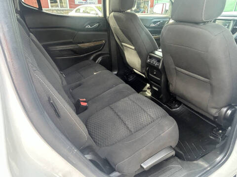 2017 GMC Acadia SLE-2