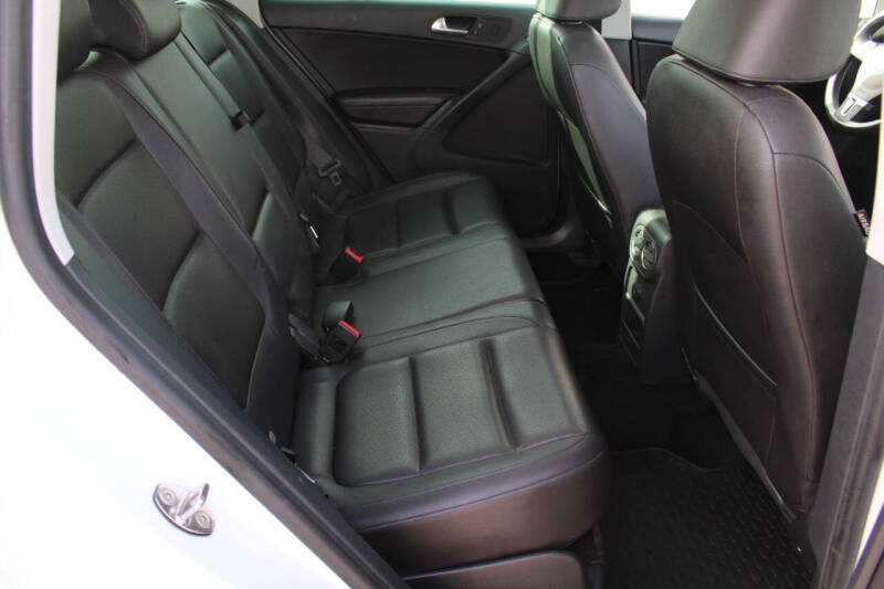 2017 Volkswagen Tiguan 2.0T Wolfsburg Edition 4Motion