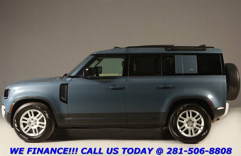 2022 Land Rover Defender 110 SE