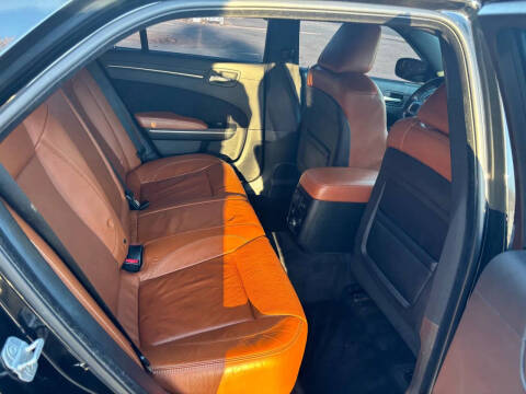 2014 Chrysler 300 SRT8