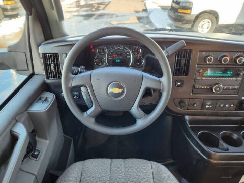 2025 Chevrolet Express 3500