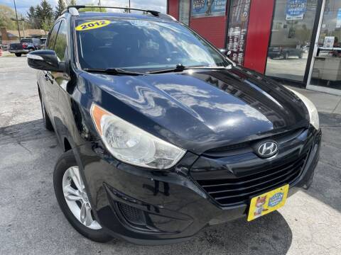 2012 Hyundai Tucson for sale at 4 Wheels Premium Pre-Owned Vehicles in Youngstown OH