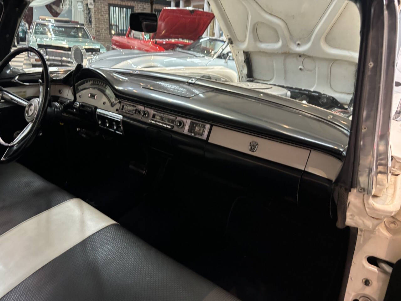 1957 Ford Fairlane 19