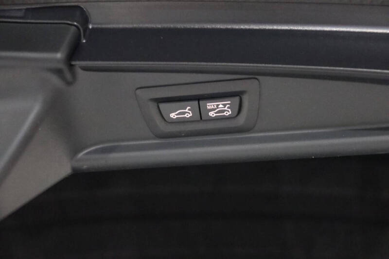 2013 BMW 5 Series 550i xDrive Gran Turismo