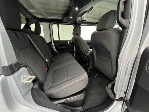 2024 Jeep Wrangler Sahara 4xe