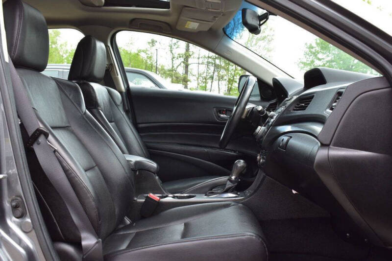 2013 Acura ILX 2.0L w/Tech