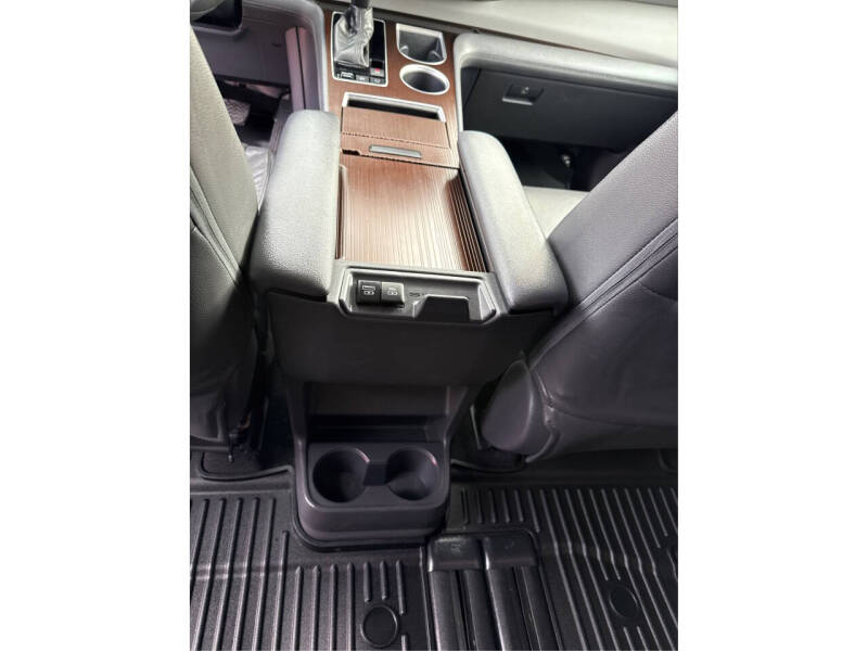 2021 Toyota Sienna LE 8-Passenger