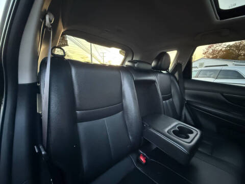 2017 Nissan Rogue Hybrid