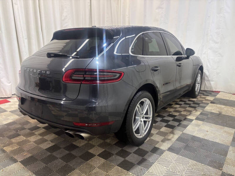 2017 Porsche Macan S