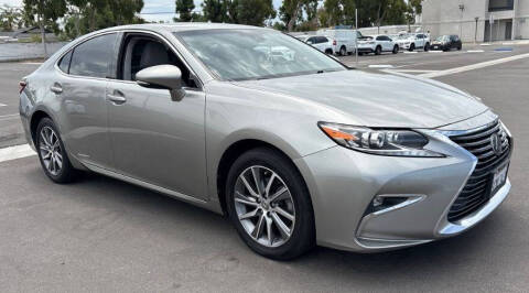 2018 Lexus ES 300h