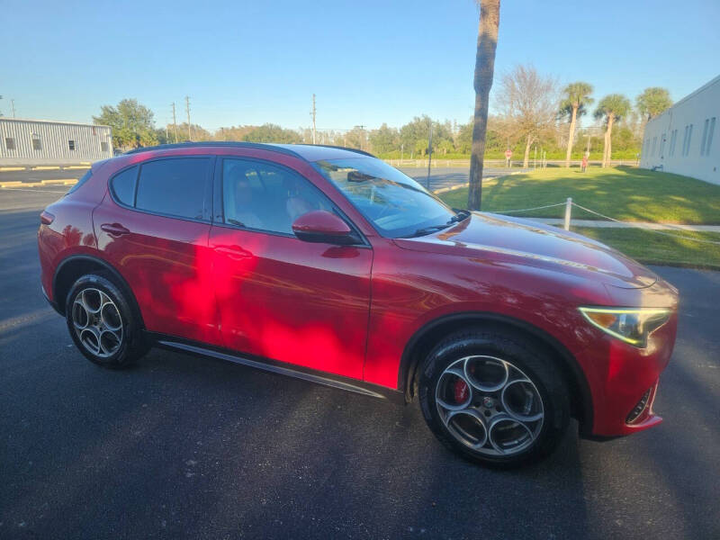 2018 Alfa Romeo Stelvio Sport photo 14