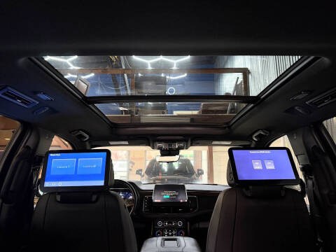 2023 Chevrolet Suburban High Country