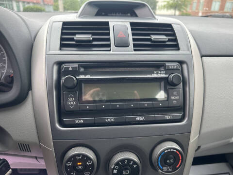 2012 Toyota Corolla LE