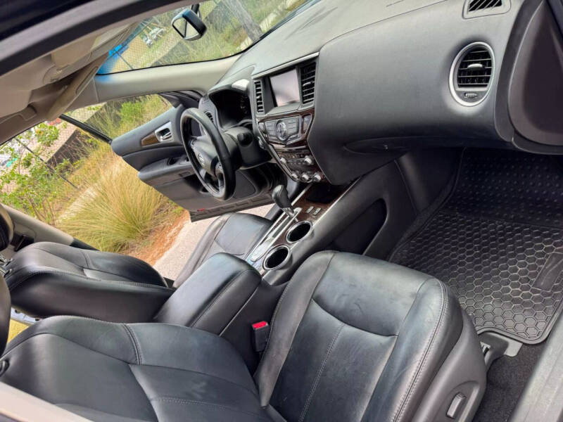 2014 Nissan Pathfinder SL